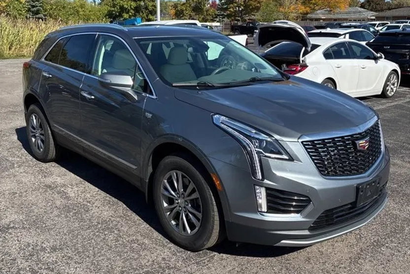2022 Cadillac XT5 Premium Luxury photo 1