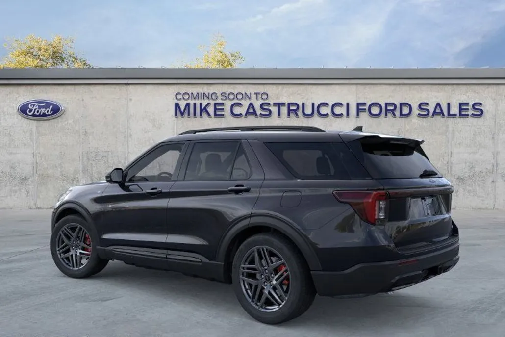 2025 Ford Explorer ST-Line photo 1