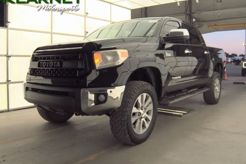 2015 Toyota Tundra Limited Grade photo 1