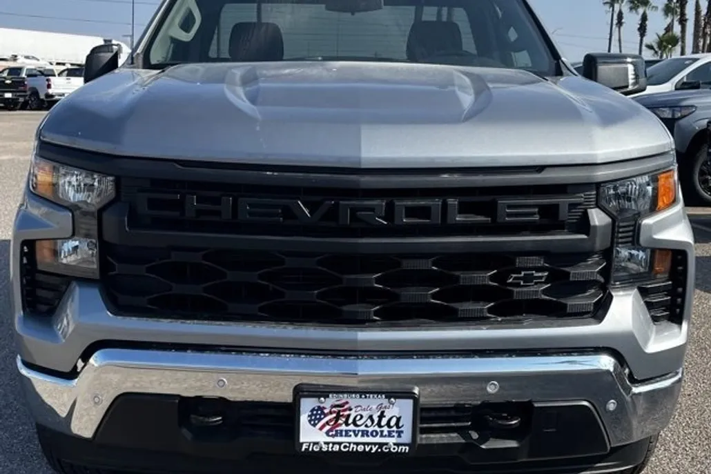 2026 Chevrolet Silverado 1500 photo 1