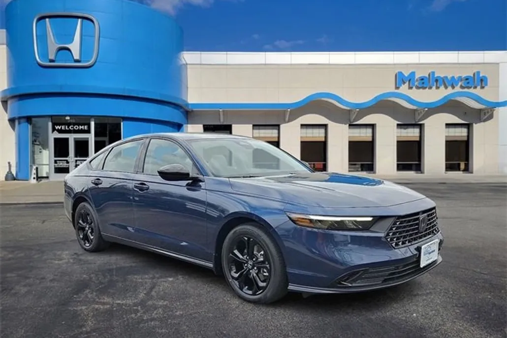 2025 Honda Accord SE photo 1