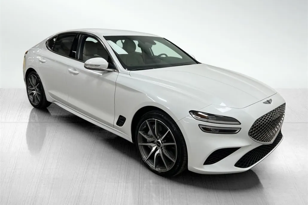 2025 Genesis G70 2.5T photo 1