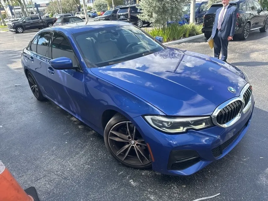 2022 Bmw 330i photo 1