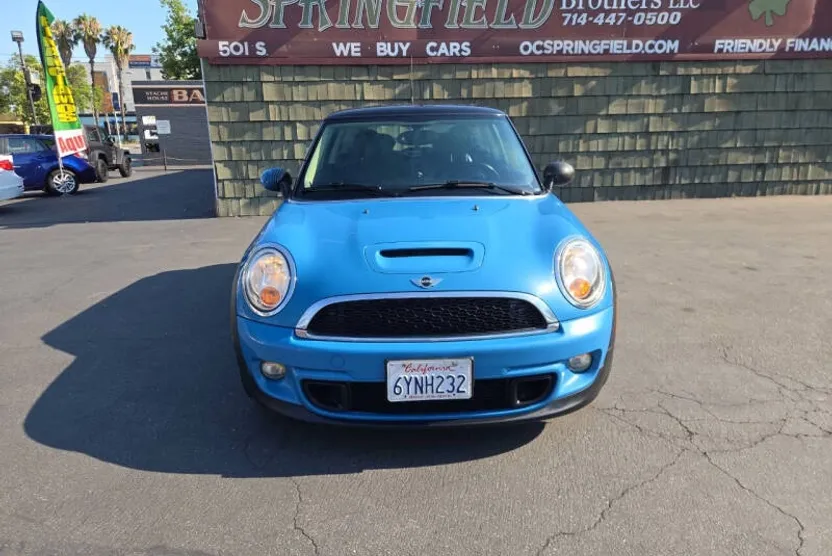 2013 Mini Cooper Hardtop S photo 1