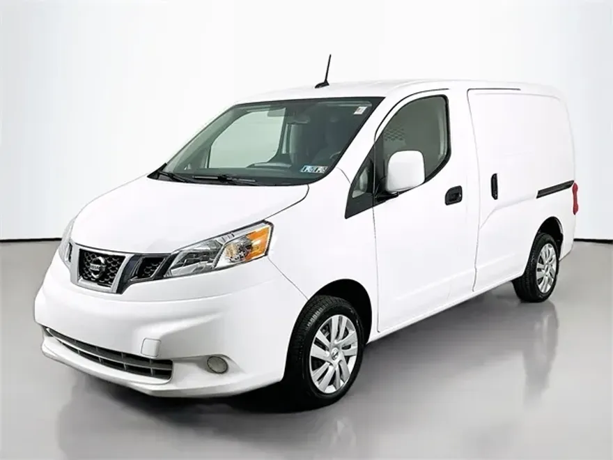 2020 Nissan NV200 SV photo 1