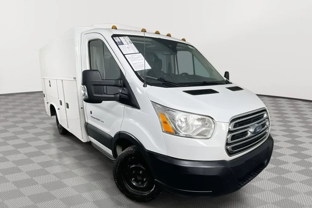 2019 Ford Transit photo 1
