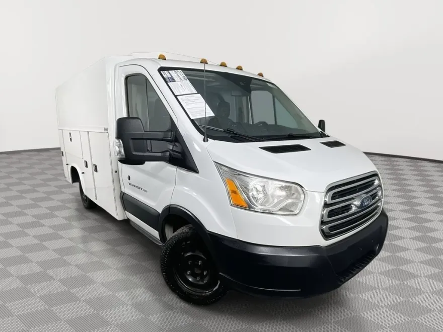 2019 Ford Transit photo 1