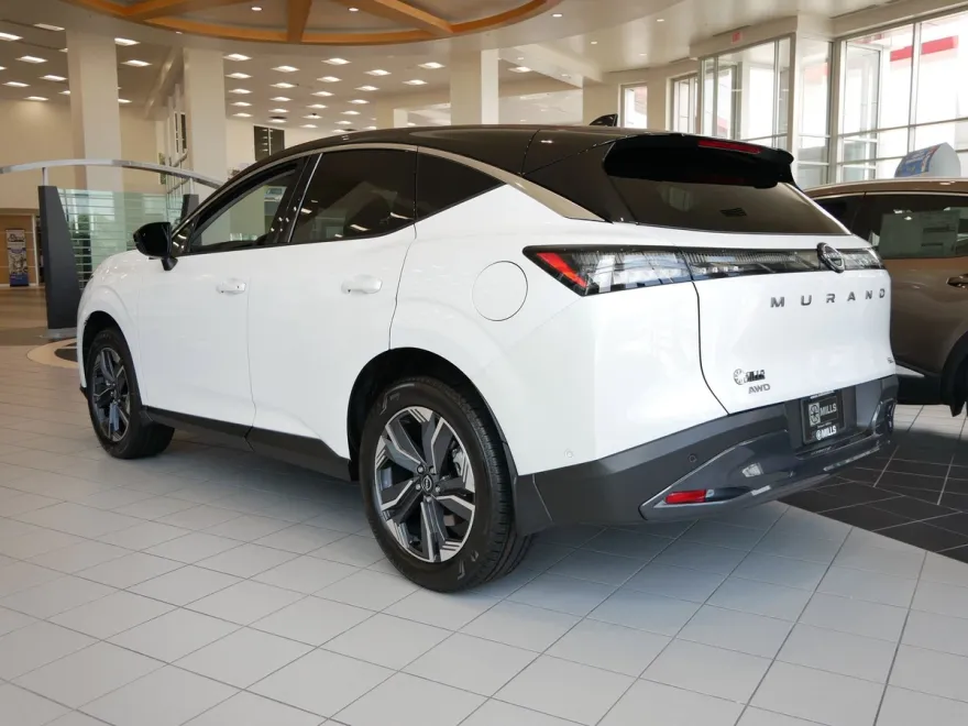 2025 Nissan Murano SL photo 3