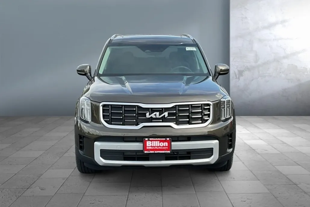 2025 Kia Telluride S photo 1