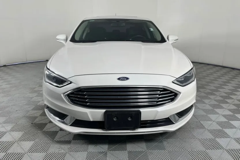 2018 Ford Fusion Energi SE photo 1