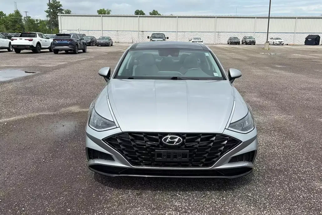 2020 Hyundai Sonata SEL photo 1