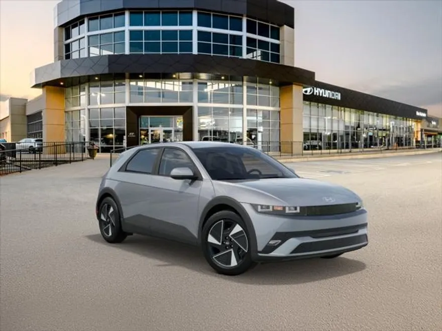 2025 Hyundai Ioniq 5 SE photo 1