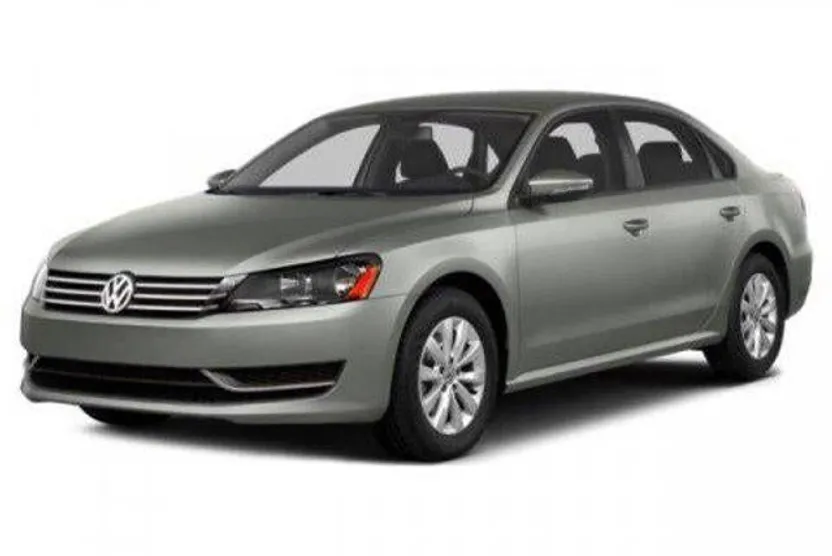 2015 Volkswagen Passat S photo 1
