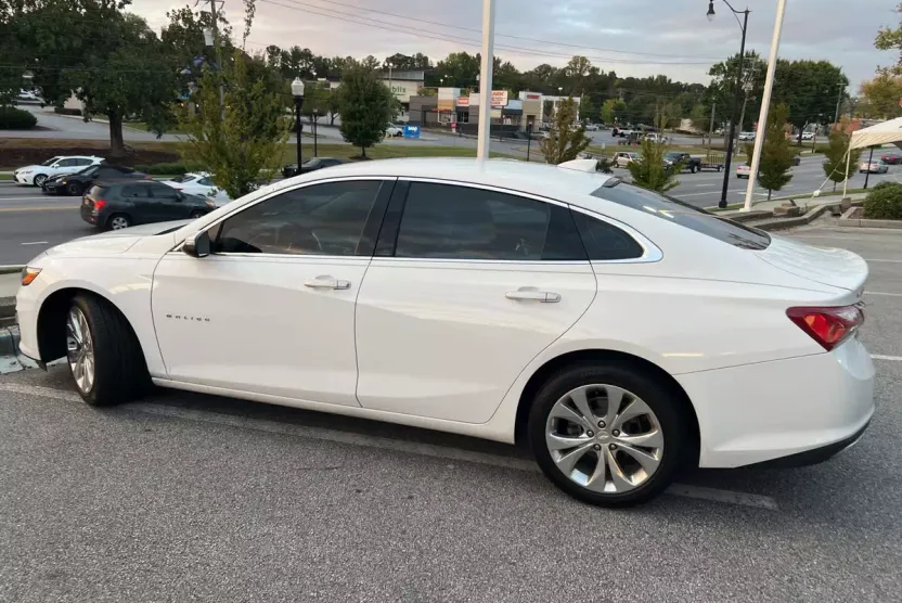 2019 Chevrolet Malibu Premier photo 1