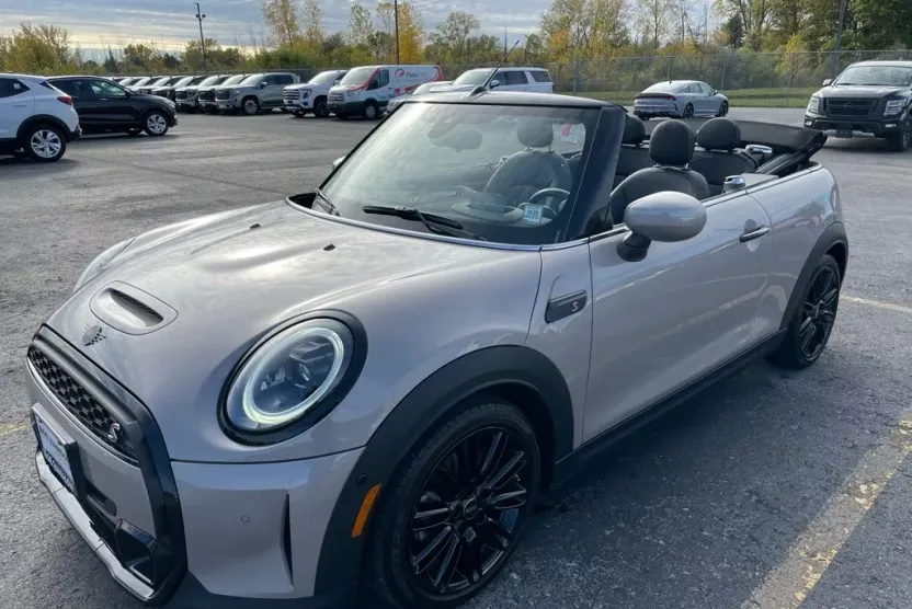 2022 Mini Cooper S Convertible photo 1