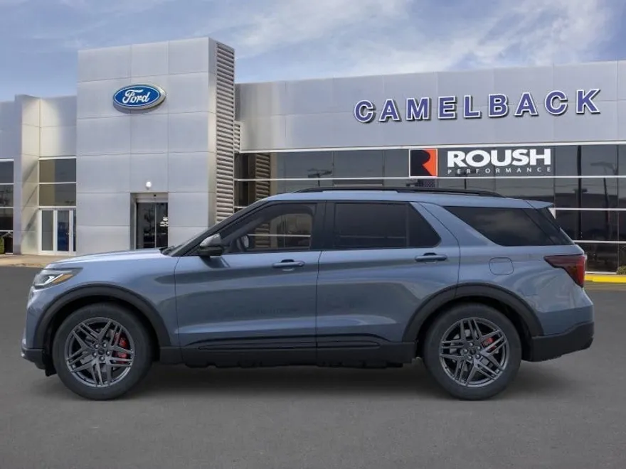 2025 Ford Explorer ST photo 1