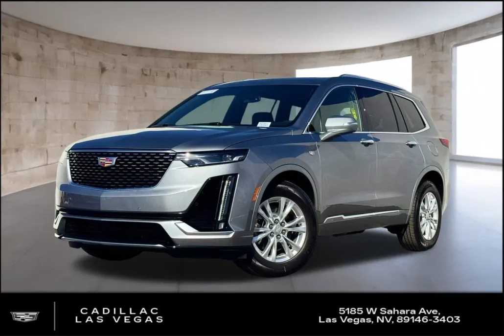 2025 Cadillac XT6 Luxury photo 1