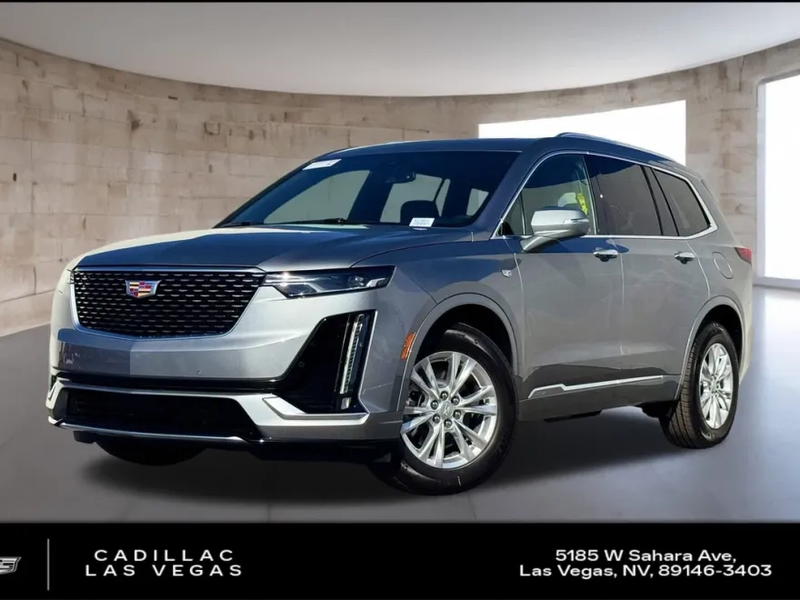 2025 Cadillac XT6 Luxury photo 1