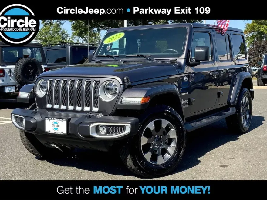 2022 Jeep Wrangler Unlimited Sahara photo 1