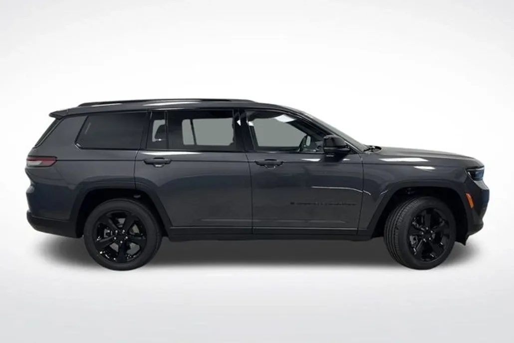 2025 Jeep Grand Cherokee Altitude X photo 1