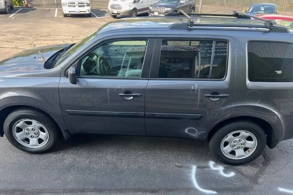 2014 Honda Pilot LX photo 1