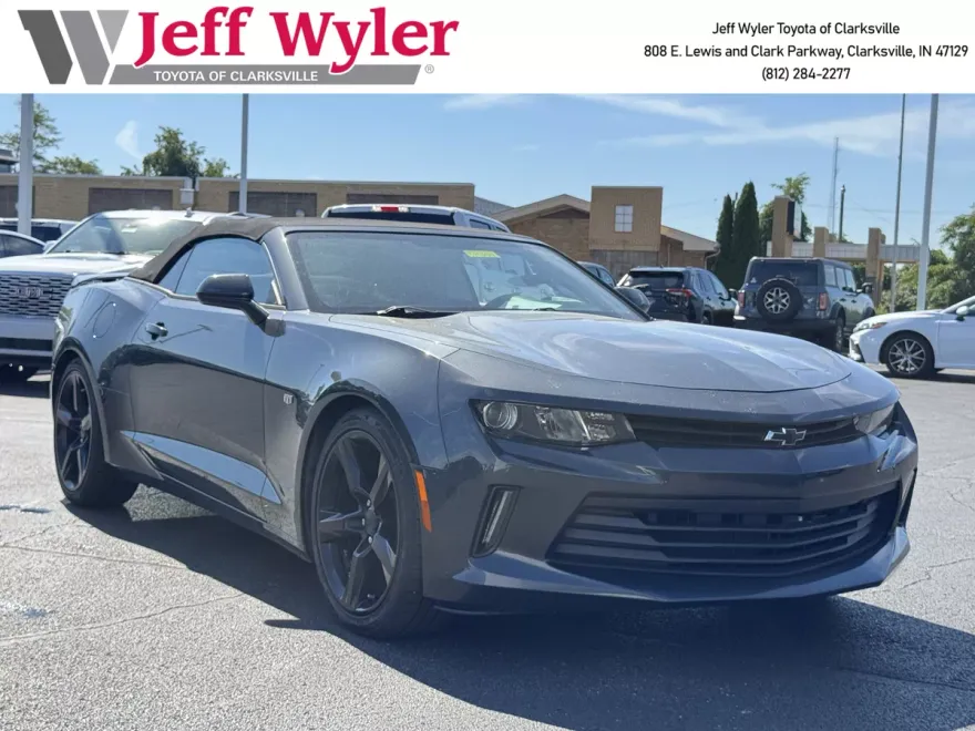 2018 Chevrolet Camaro 1LT photo 1