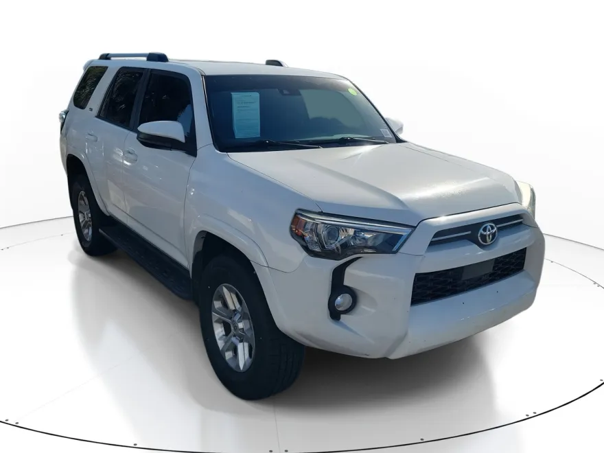 2020 Toyota 4Runner SR5 photo 1