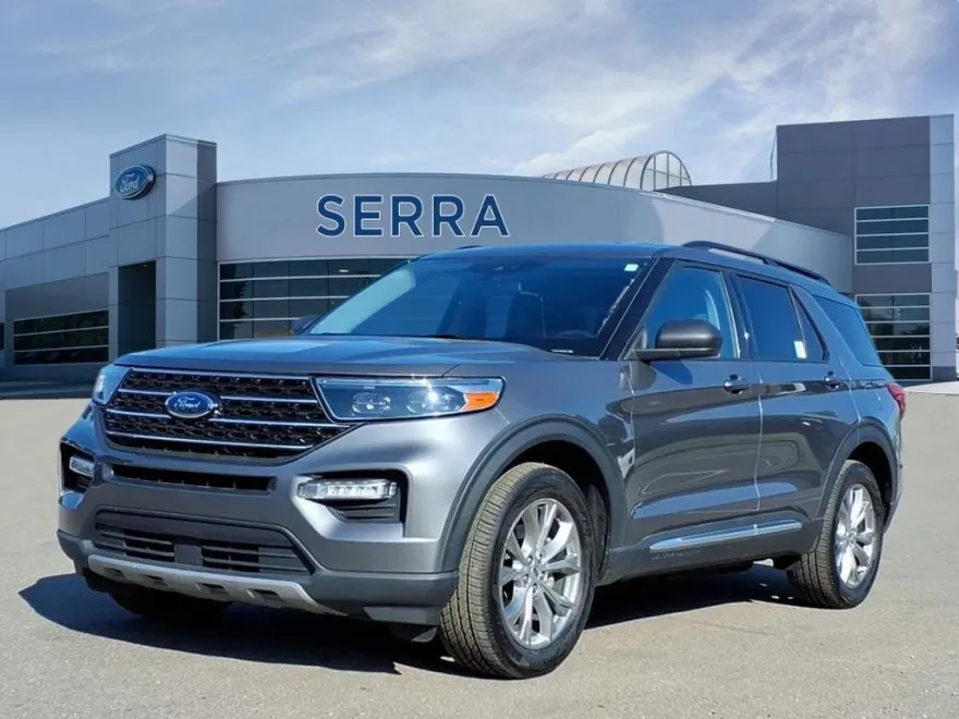 2021 Ford Explorer XLT photo 1