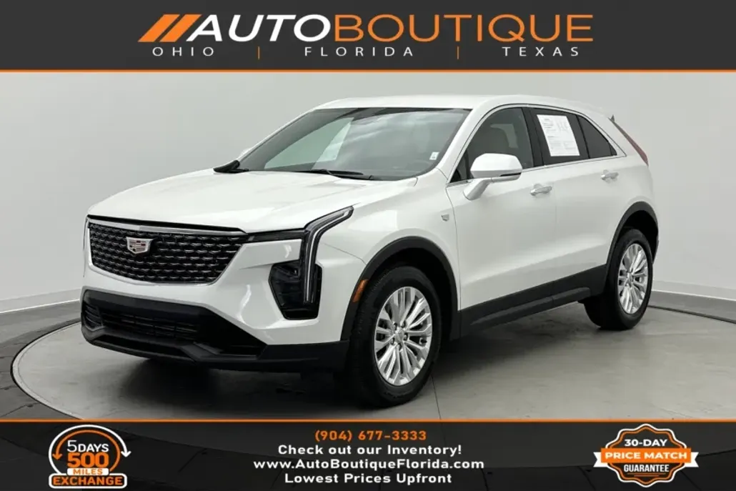 2024 Cadillac XT4 Luxury photo 1