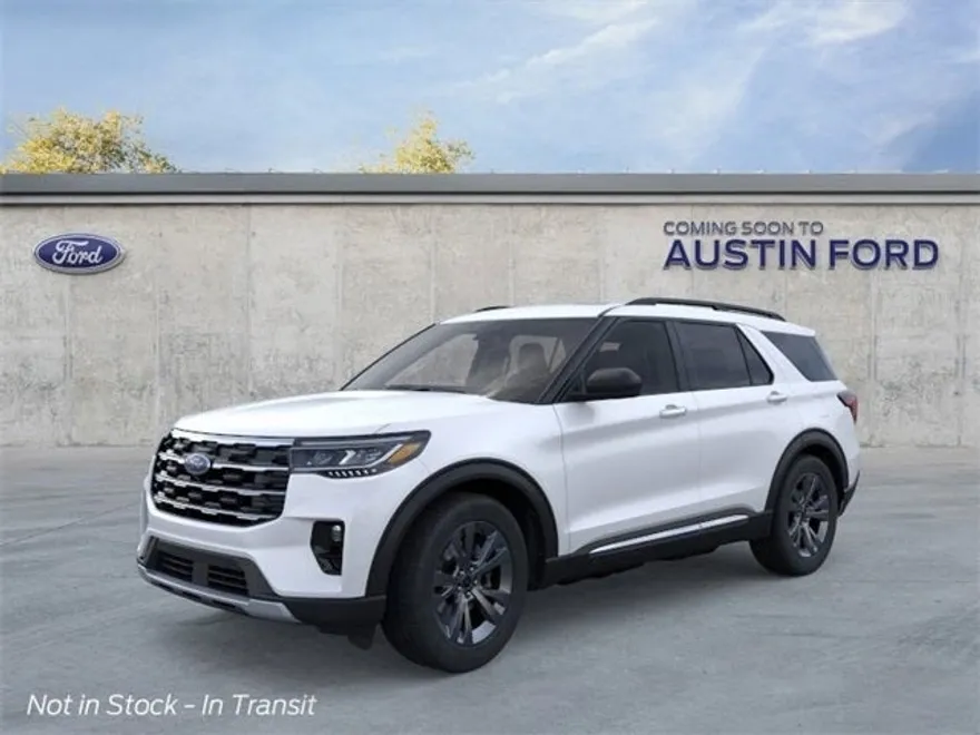 2025 Ford Explorer photo 1