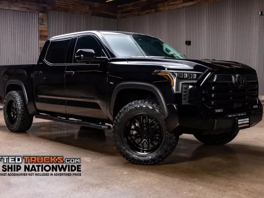 2024 Toyota Tundra Limited photo 1