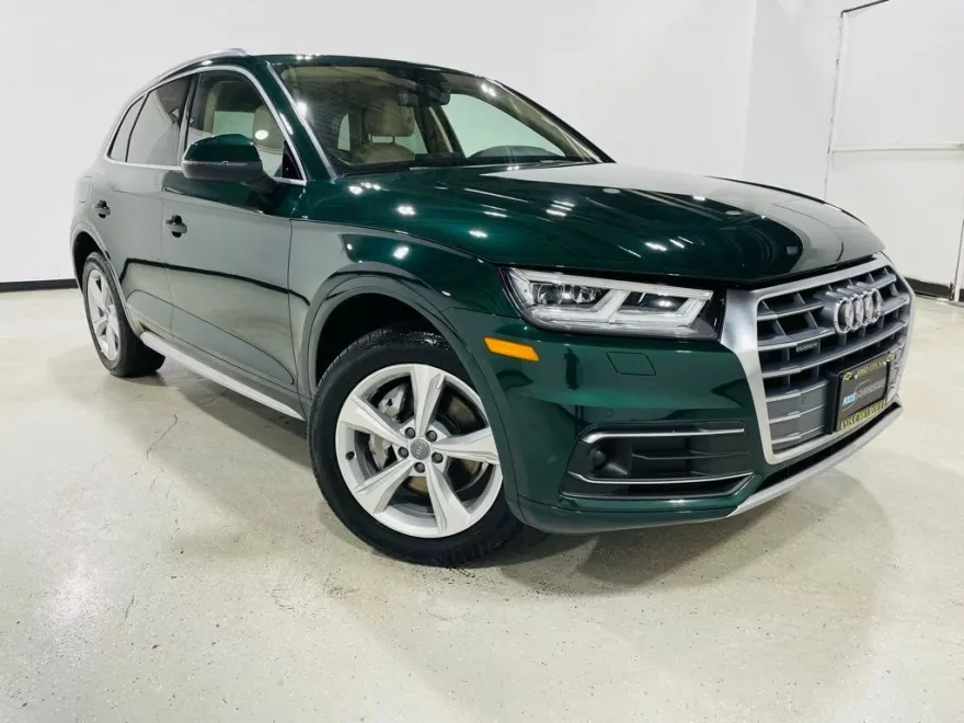 2020 Audi Q5 Premium Plus 45 TFSI S line photo 9