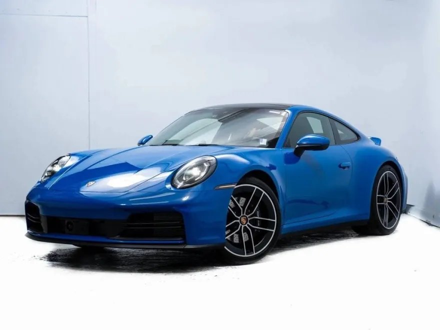 2025 Porsche 911 photo 1