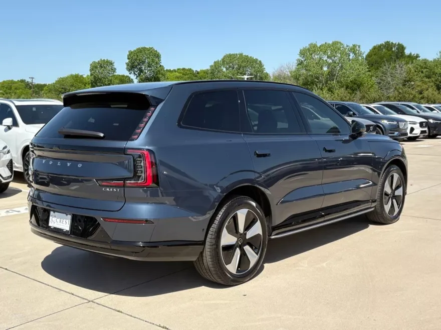 2025 Volvo EX90 Twin Motor Plus photo 4