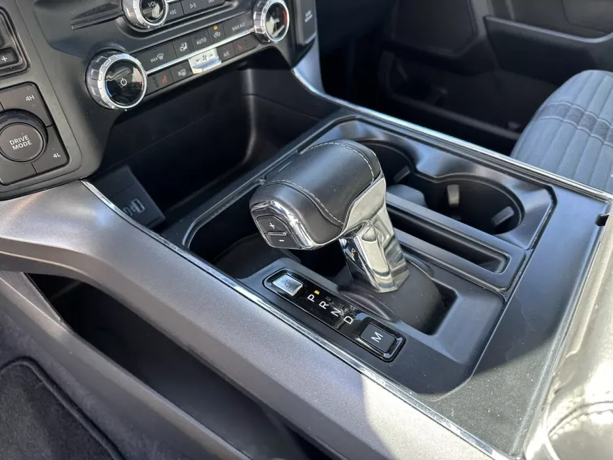 2023 Ford F-150 XLT photo 1