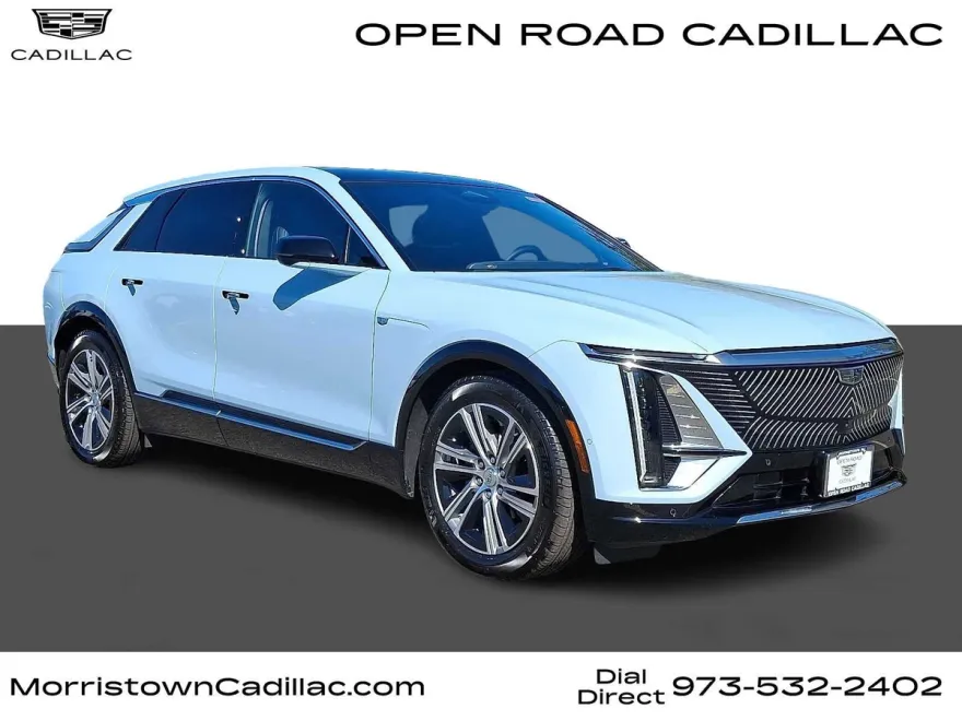 2024 Cadillac Lyriq Luxury photo 1
