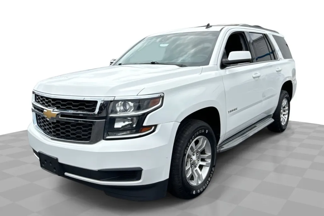 2015 Chevrolet Tahoe LT photo 1