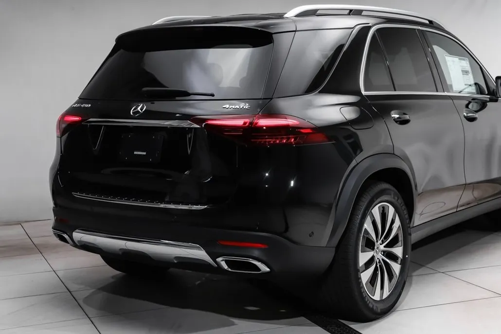 2025 Mercedes Benz GLE 450 4MATIC photo 1