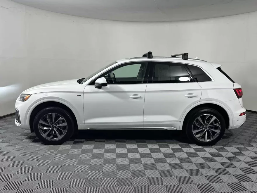 2024 Audi Q5 S line Premium Plus photo 1