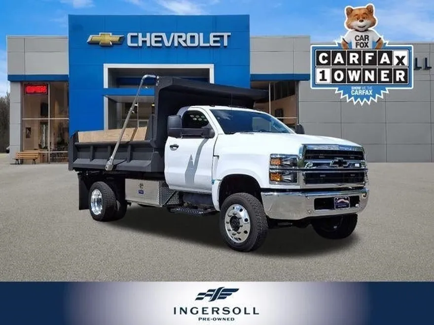 2023 Chevrolet Silverado 5500HD Work Truck photo 1