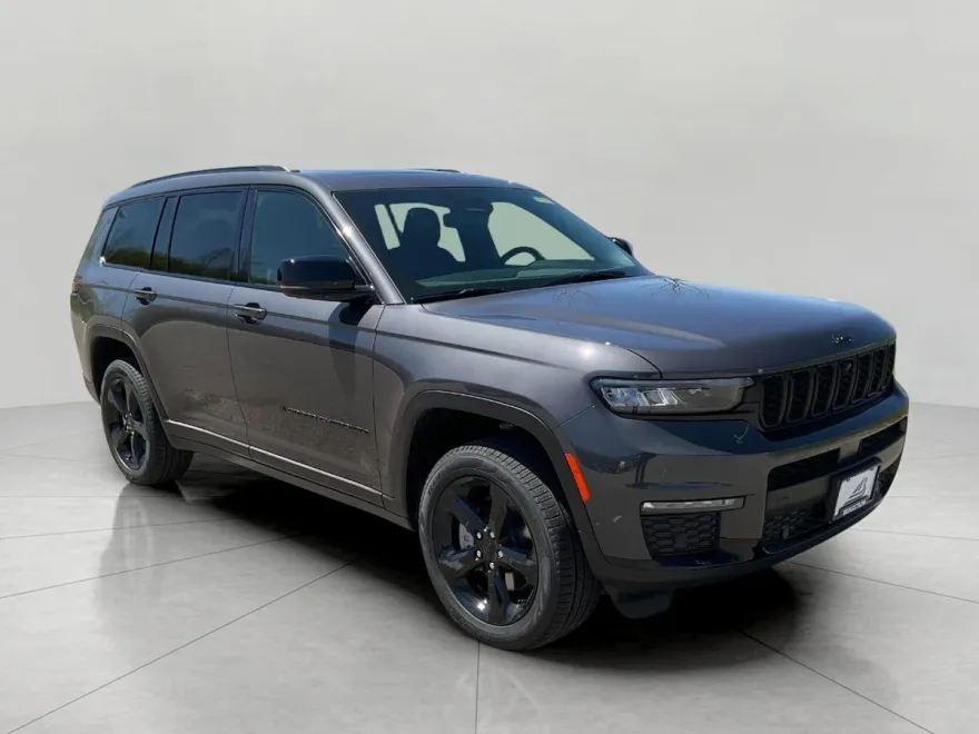 2025 Jeep Grand Cherokee Limited photo 1