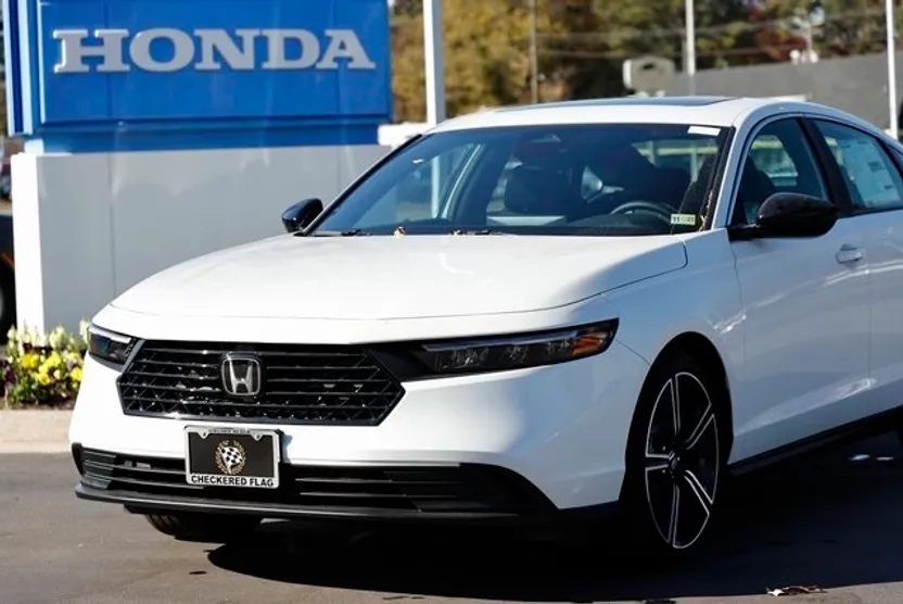 2025 Honda Accord Hybrid Sport photo 1