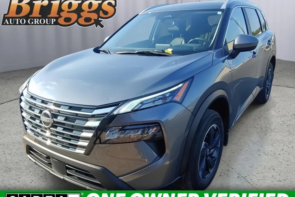 2024 Nissan Rogue SV photo 1