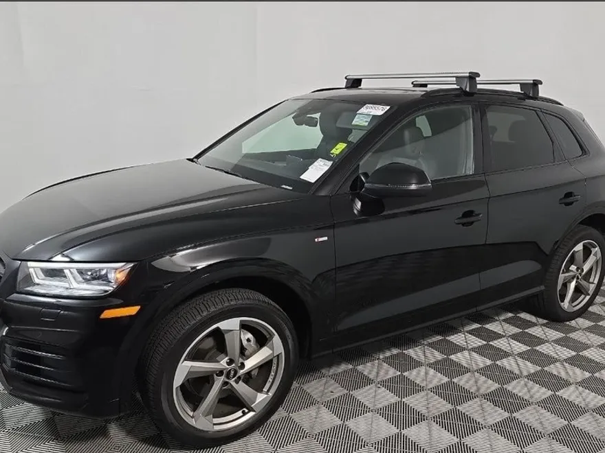 2020 Audi Q5 Premium Plus photo 1
