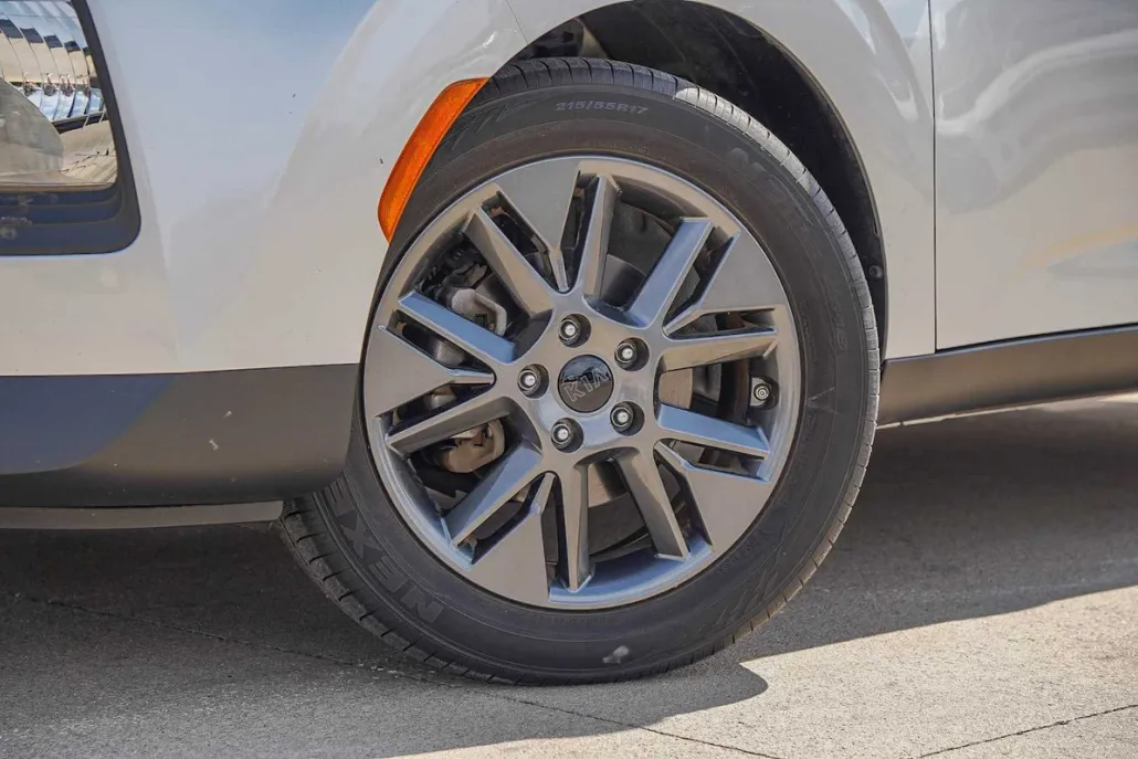 2021 Kia Soul S photo 1