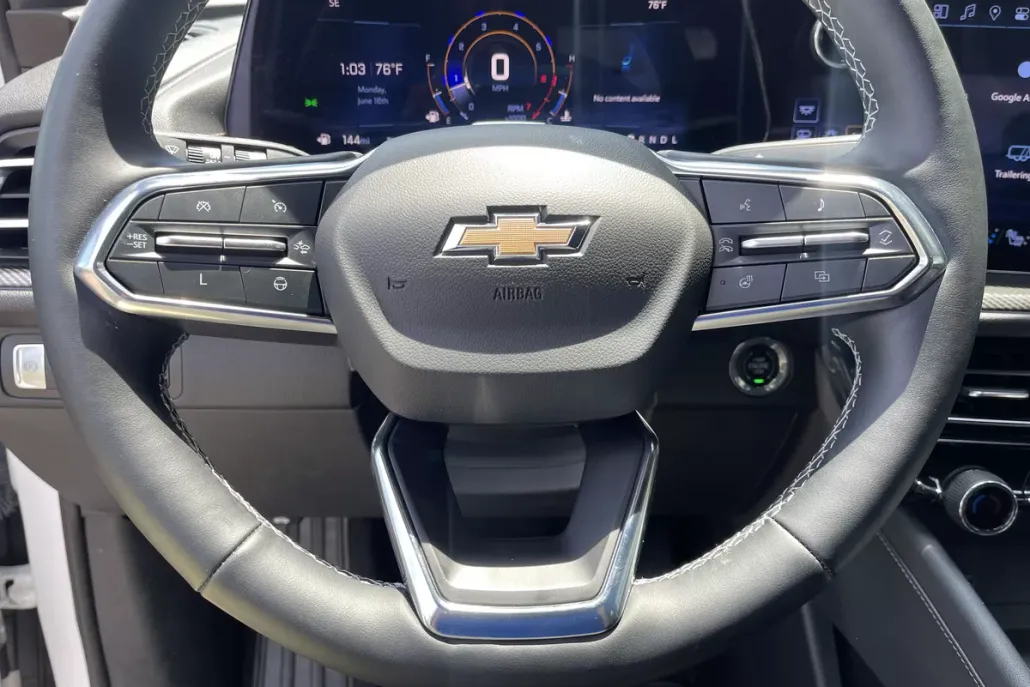 2024 Chevrolet Traverse Premier photo 1