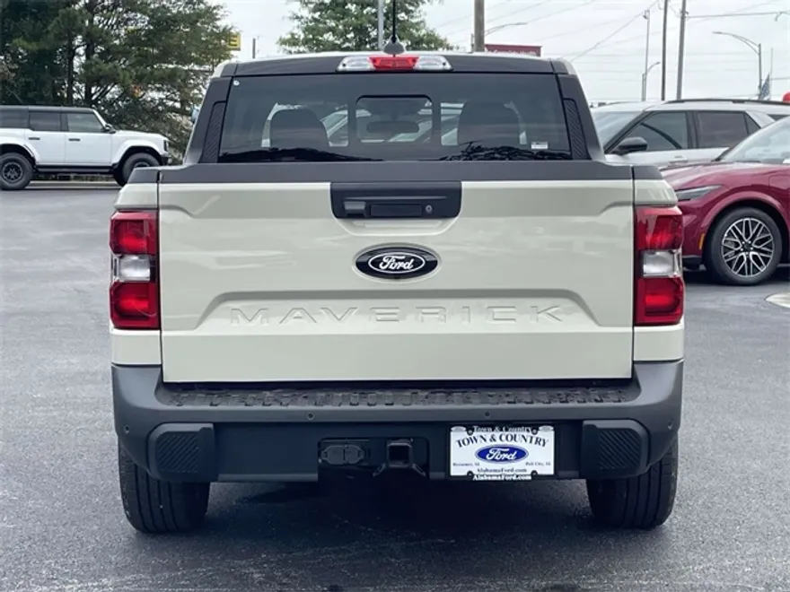2025 Ford Maverick Lariat photo 1