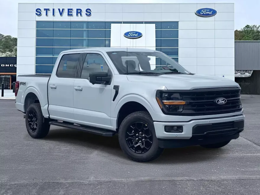 2025 Ford F-150 XLT photo 1
