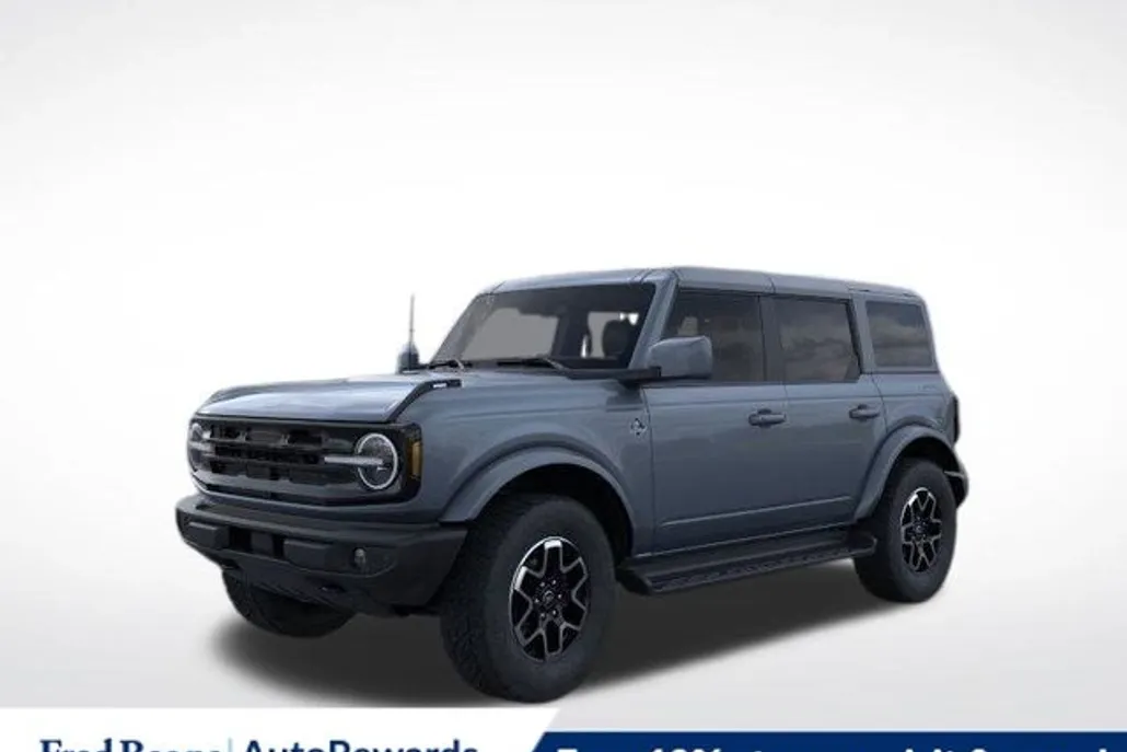2025 Ford Bronco Outer Banks photo 1