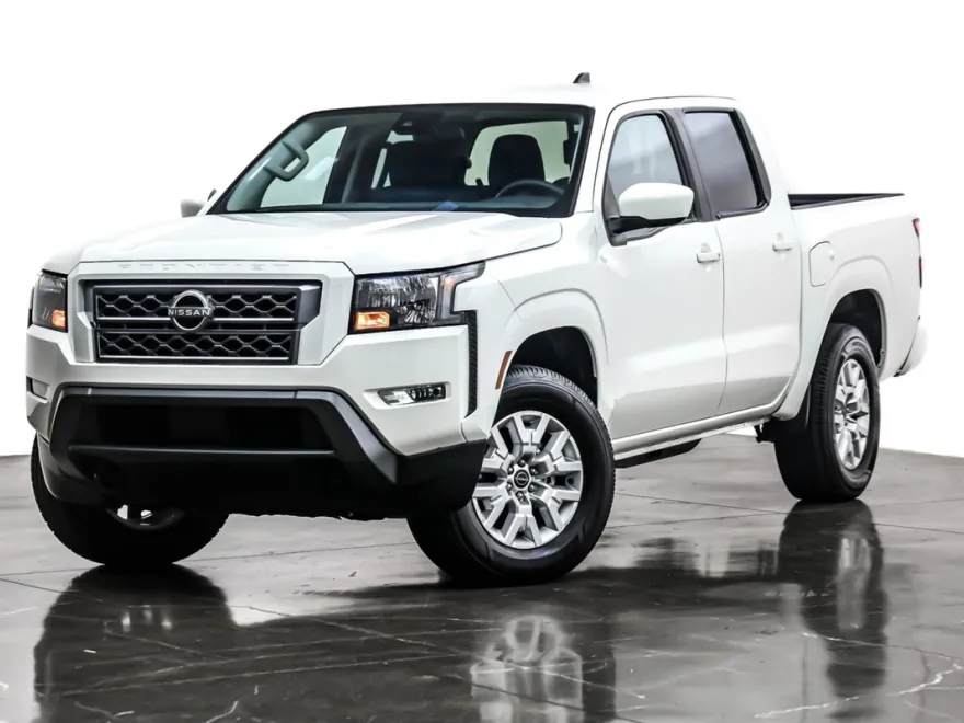 2024 Nissan Frontier Crew Cab SV photo 1